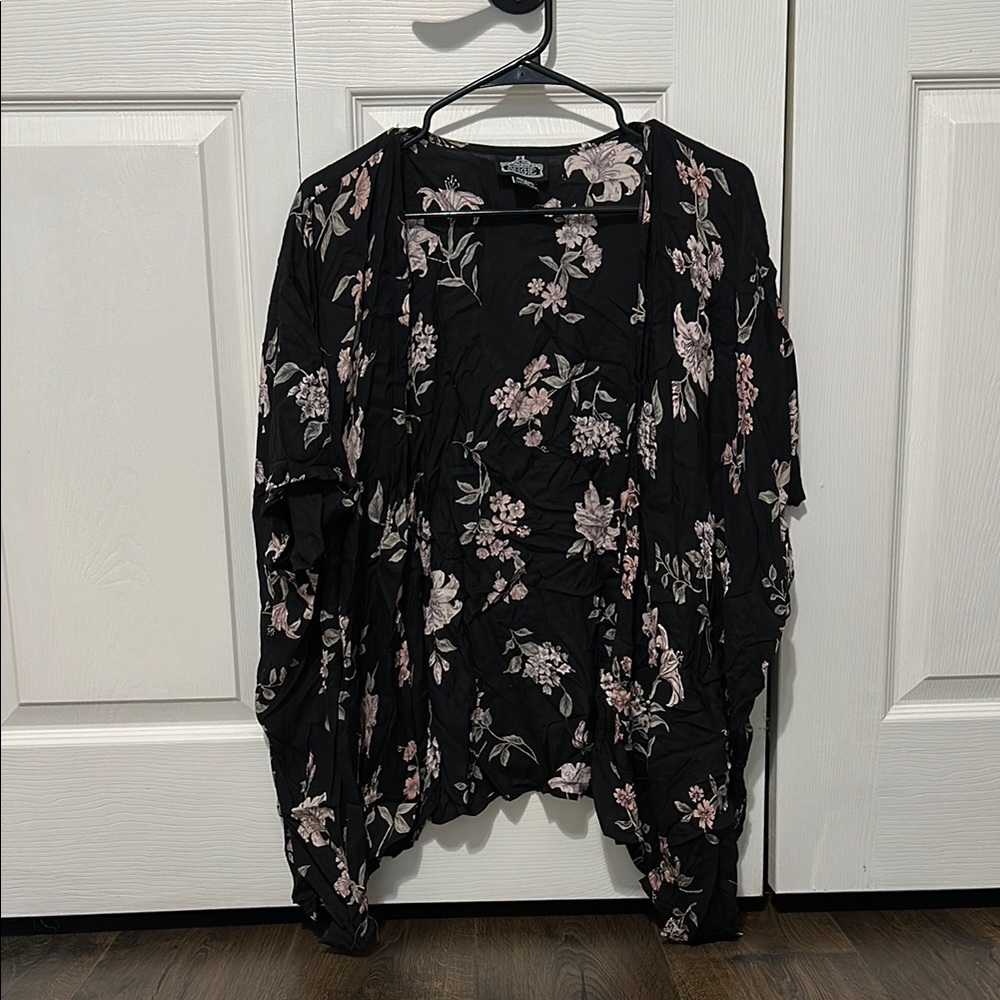 Floral Black Short Sleeve Cardigan
